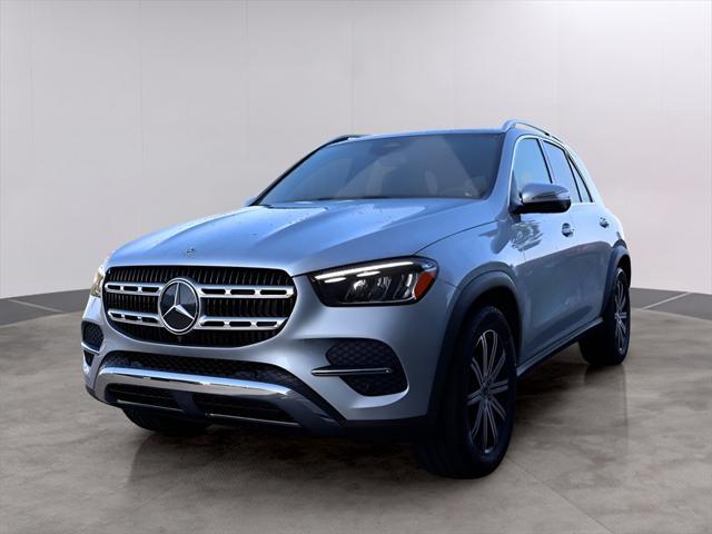 new 2025 Mercedes-Benz GLE 450 car, priced at $75,795