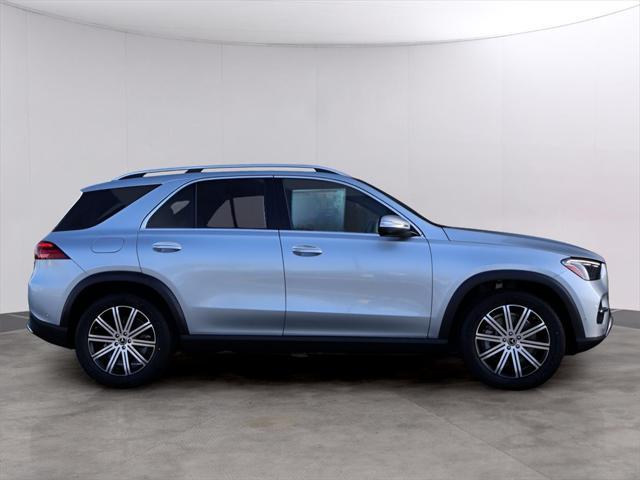 new 2025 Mercedes-Benz GLE 450 car, priced at $75,795