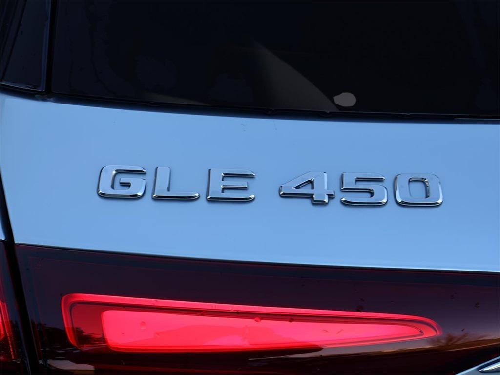 new 2025 Mercedes-Benz GLE 450 car, priced at $75,795