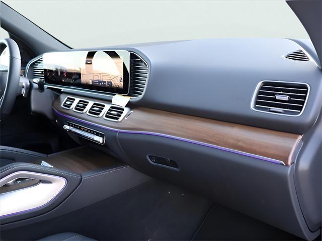 new 2025 Mercedes-Benz GLE 450 car, priced at $75,795