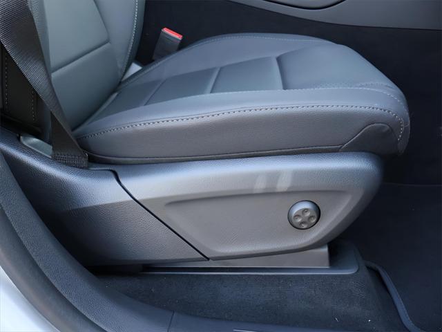 new 2025 Mercedes-Benz GLE 450 car, priced at $75,795