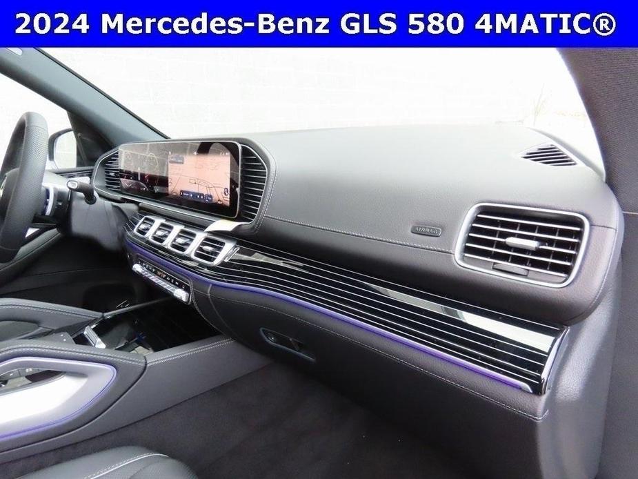 new 2024 Mercedes-Benz GLS 580 car, priced at $123,020