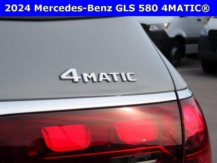 new 2024 Mercedes-Benz GLS 580 car, priced at $123,020