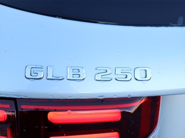 new 2025 Mercedes-Benz GLB 250 car, priced at $53,515