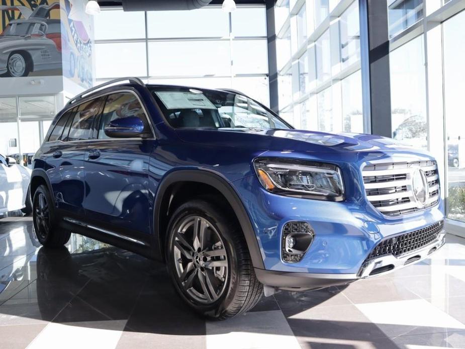 new 2024 Mercedes-Benz GLB 250 car, priced at $54,215