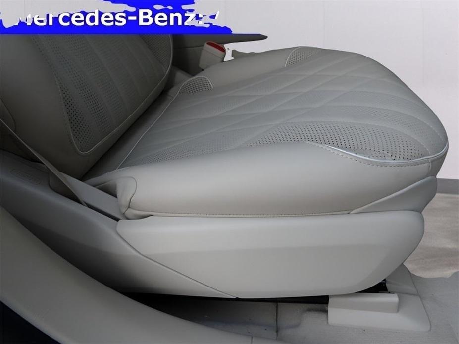 new 2023 Mercedes-Benz EQS 450 car, priced at $124,925
