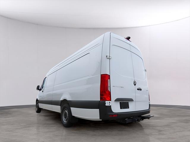 new 2024 Mercedes-Benz Sprinter 2500 car, priced at $70,156