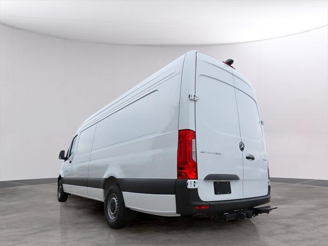 new 2024 Mercedes-Benz Sprinter 2500 car, priced at $70,156