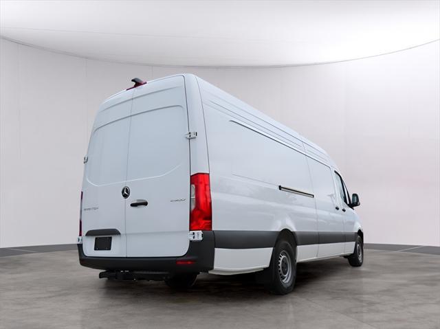 new 2024 Mercedes-Benz Sprinter 2500 car, priced at $70,156