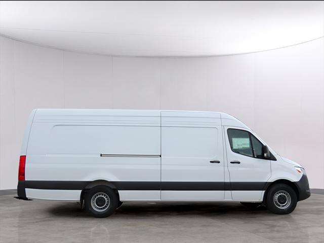 new 2024 Mercedes-Benz Sprinter 2500 car, priced at $70,156