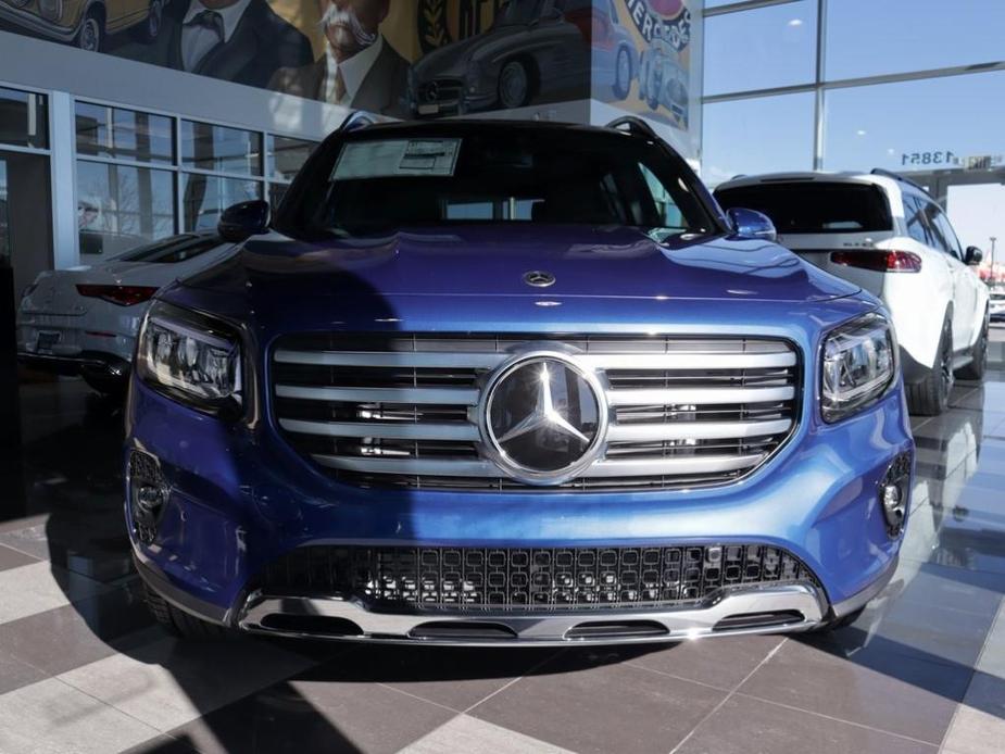 new 2024 Mercedes-Benz GLB 250 car, priced at $54,215