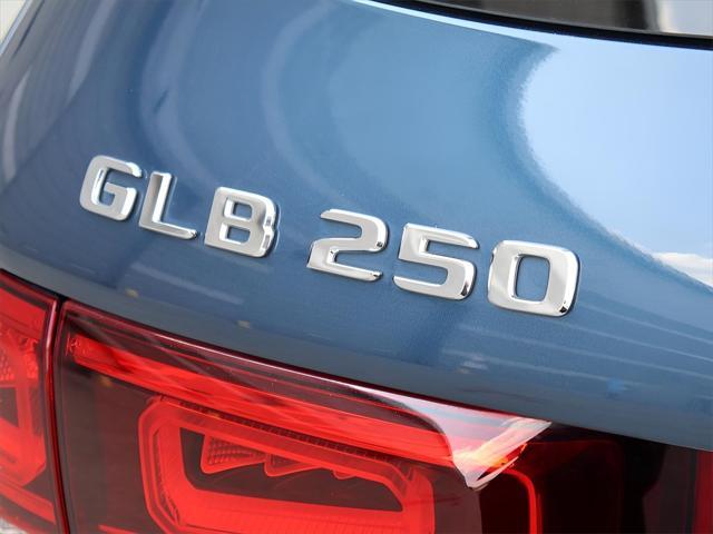 used 2020 Mercedes-Benz GLB 250 car, priced at $30,990