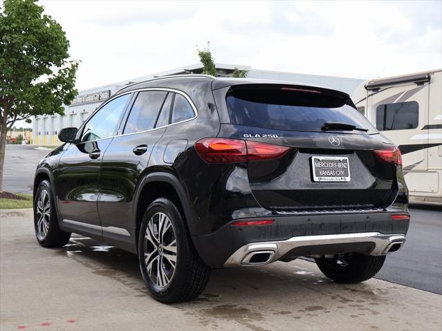 new 2025 Mercedes-Benz GLA 250 car, priced at $47,295