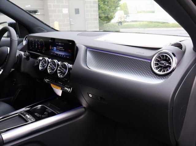new 2025 Mercedes-Benz GLA 250 car, priced at $47,295