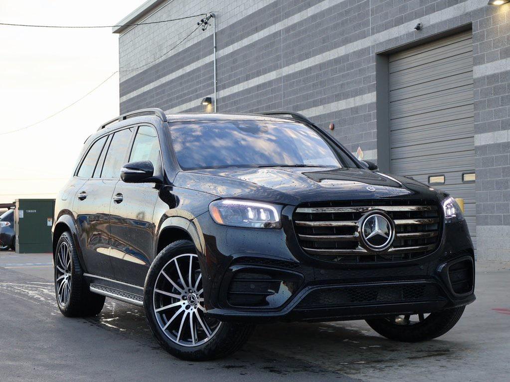 new 2026 Mercedes-Benz GLS 580 car, priced at $141,060