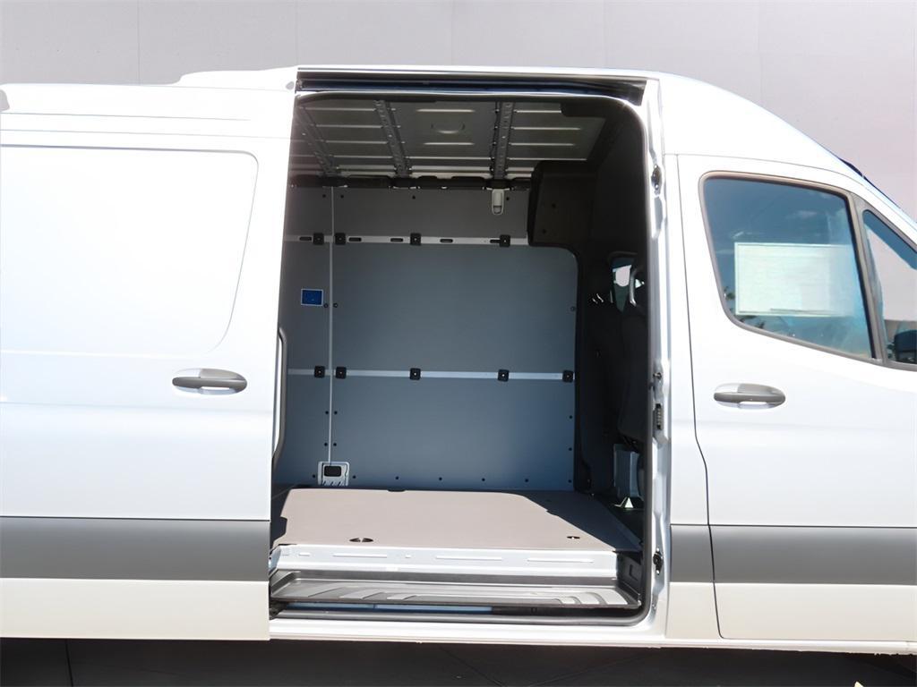 new 2024 Mercedes-Benz Sprinter 2500 car, priced at $68,332