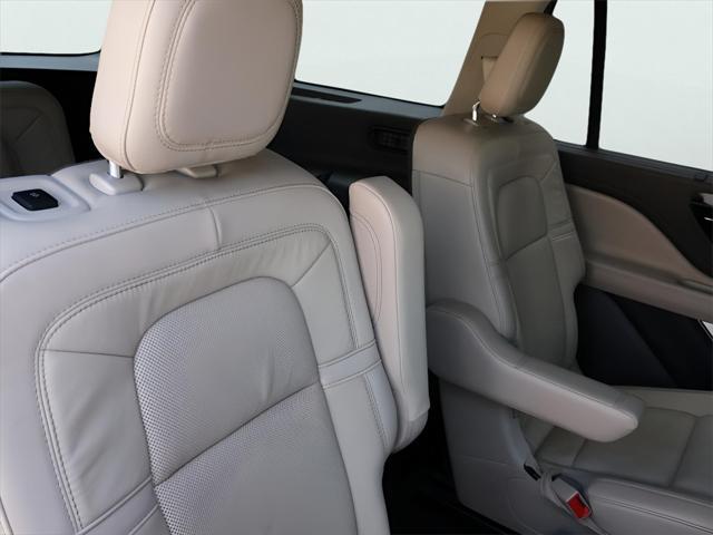 used 2022 Lincoln Aviator car, priced at $47,990