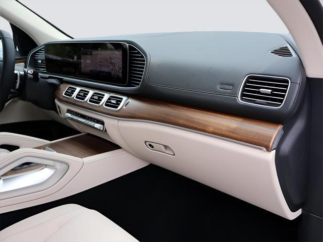 new 2025 Mercedes-Benz GLS 450 car, priced at $96,815