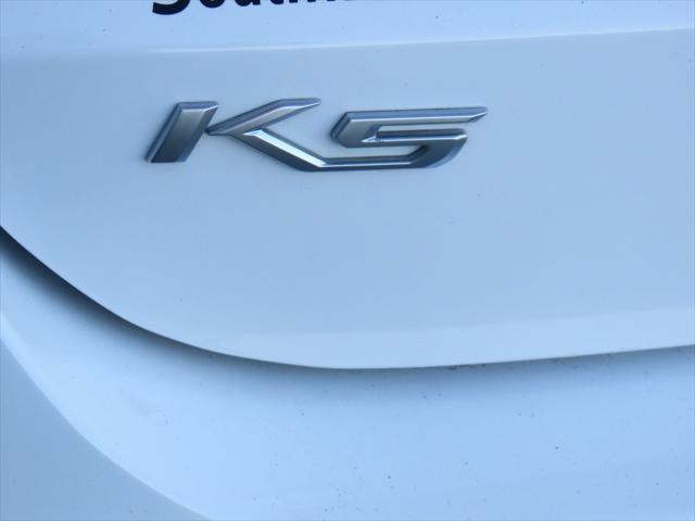 used 2022 Kia K5 car