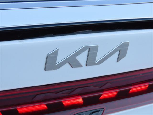 used 2022 Kia K5 car