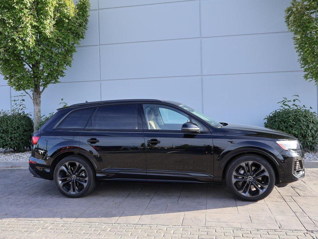 used 2025 Audi Q7 car, priced at $68,990