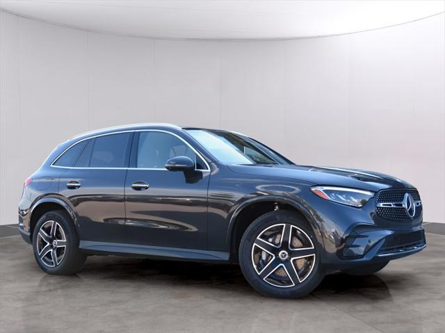 new 2024 Mercedes-Benz GLC 300 car, priced at $61,315