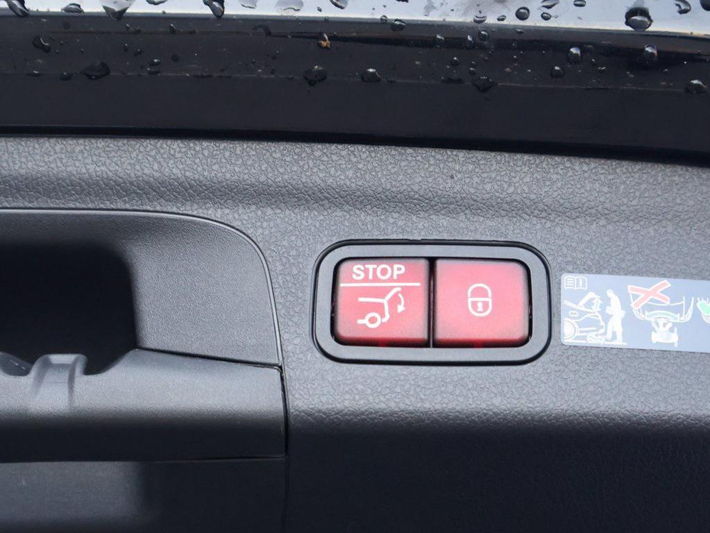 new 2026 Mercedes-Benz GLE 450 car, priced at $80,750