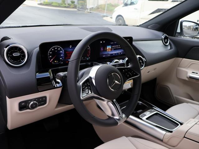 new 2025 Mercedes-Benz GLA 250 car, priced at $44,250
