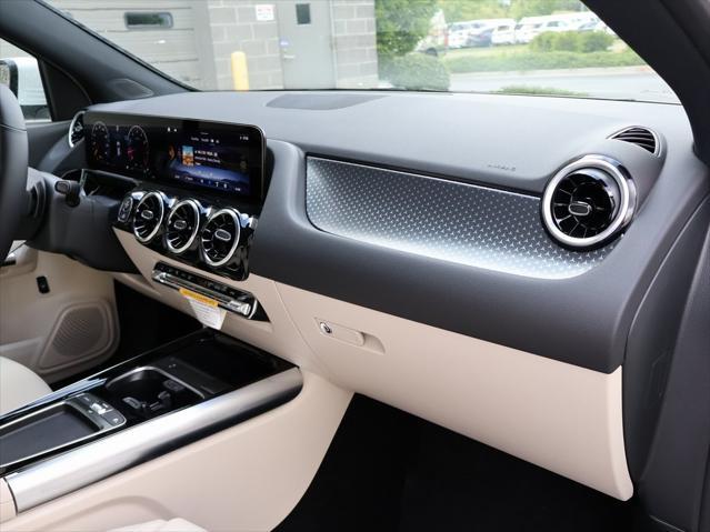 new 2025 Mercedes-Benz GLA 250 car, priced at $44,250