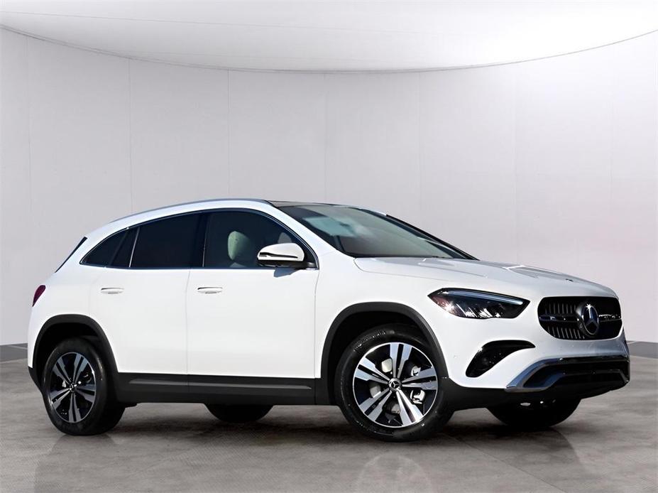 new 2024 Mercedes-Benz GLA 250 car, priced at $50,770