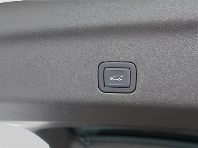 used 2024 GMC Yukon car, priced at $75,490