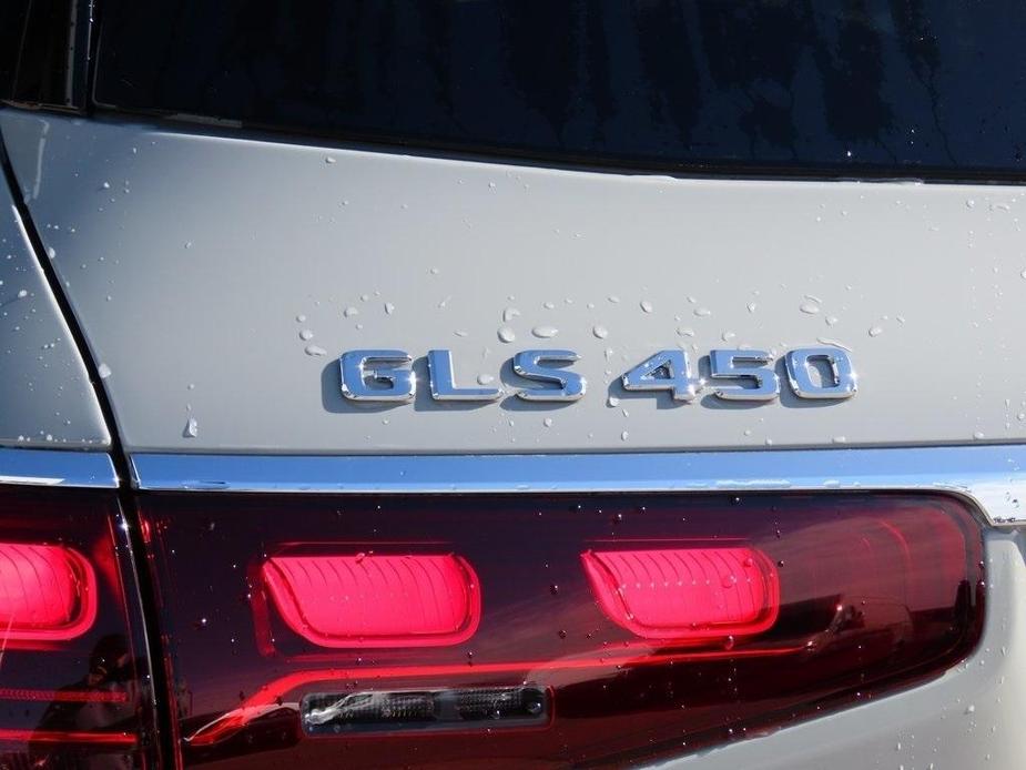 new 2024 Mercedes-Benz GLS 450 car, priced at $99,895