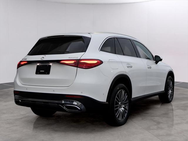 new 2025 Mercedes-Benz GLC 300 car, priced at $53,385