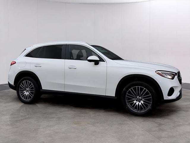 new 2025 Mercedes-Benz GLC 300 car, priced at $53,385