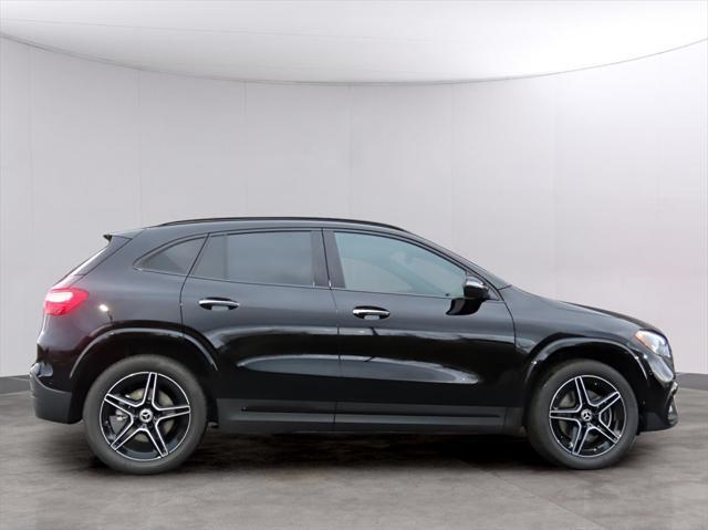 new 2025 Mercedes-Benz GLA 250 car, priced at $52,370