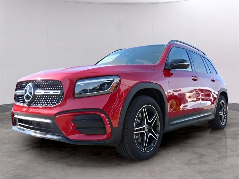 new 2024 Mercedes-Benz GLB 250 car, priced at $57,690