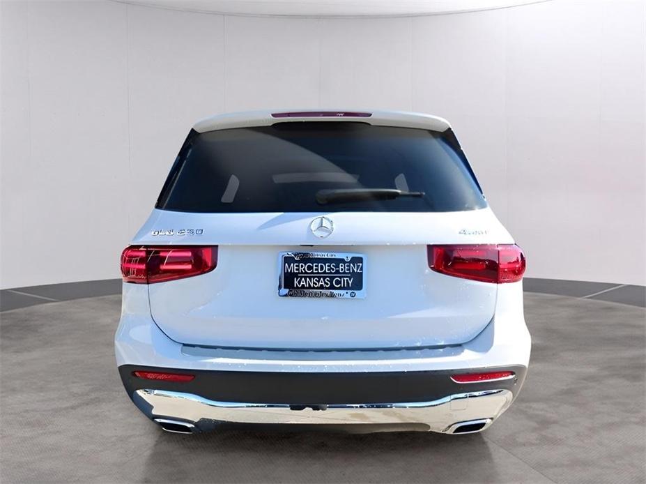 new 2024 Mercedes-Benz GLB 250 car, priced at $53,140