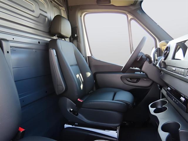 new 2024 Mercedes-Benz Sprinter 2500 car, priced at $70,156