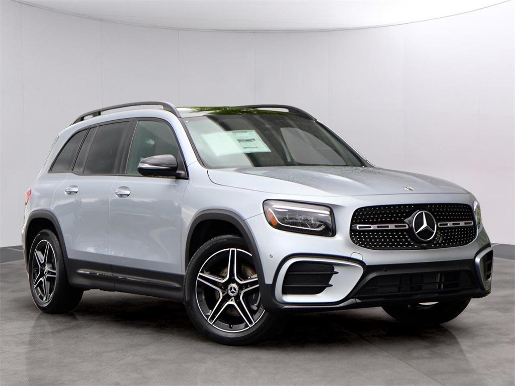 new 2025 Mercedes-Benz GLB 250 car, priced at $58,040
