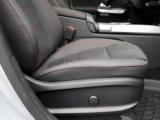 new 2025 Mercedes-Benz GLB 250 car, priced at $58,040