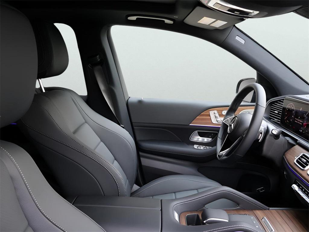 new 2025 Mercedes-Benz GLE 450 car, priced at $80,145