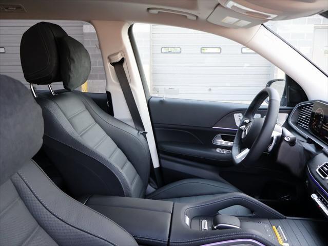 new 2025 Mercedes-Benz GLS 450 car, priced at $102,105