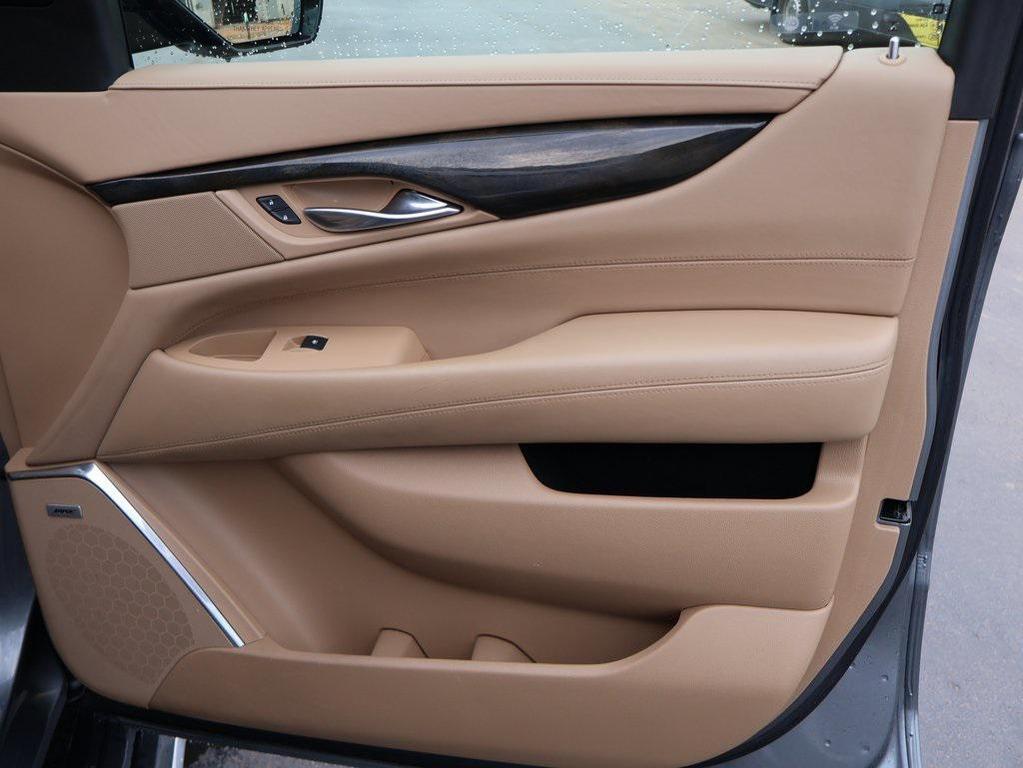 used 2019 Cadillac Escalade car, priced at $37,990