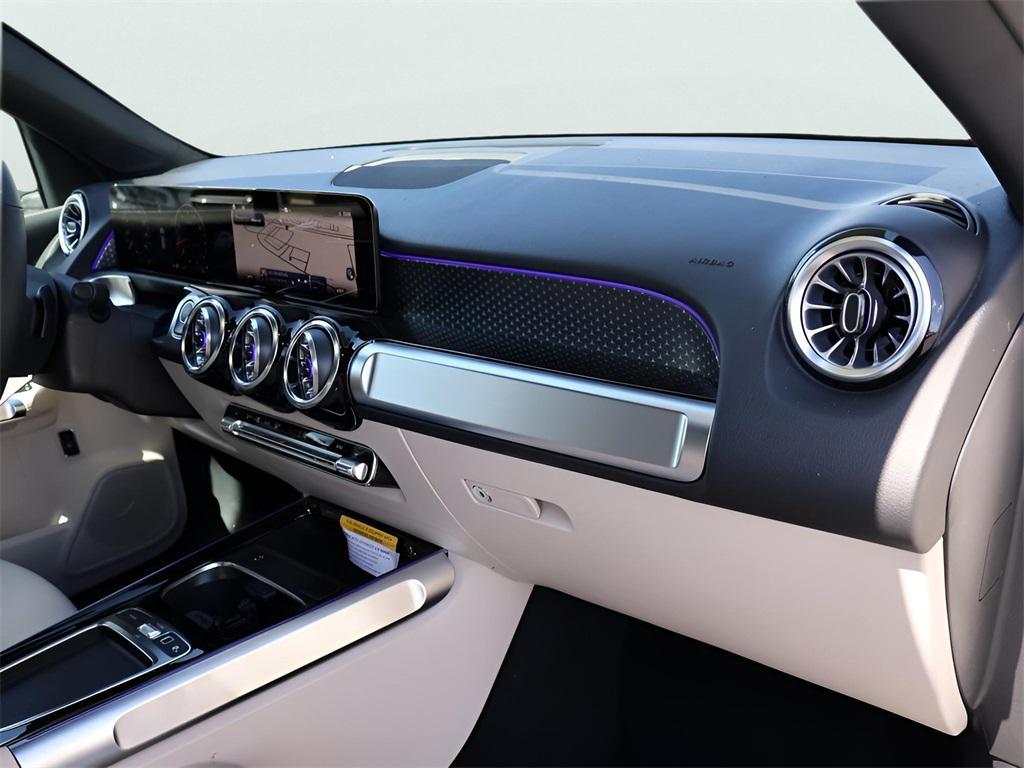 new 2025 Mercedes-Benz GLB 250 car, priced at $52,465
