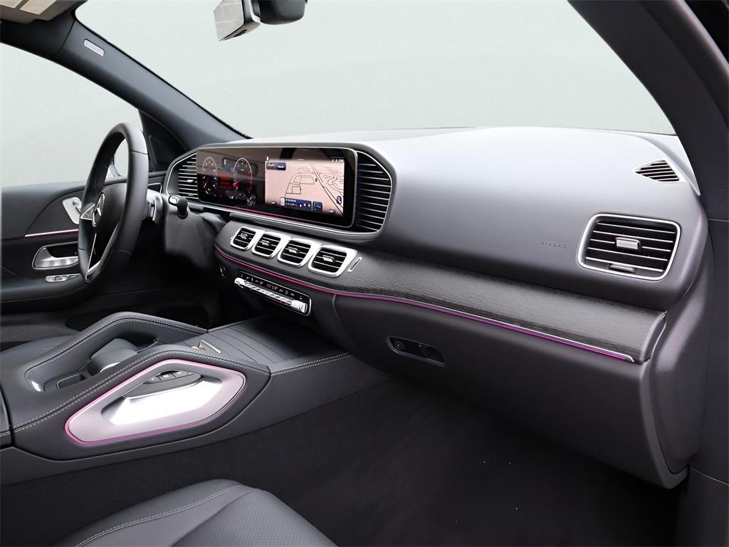 new 2025 Mercedes-Benz GLE 450 car, priced at $73,965