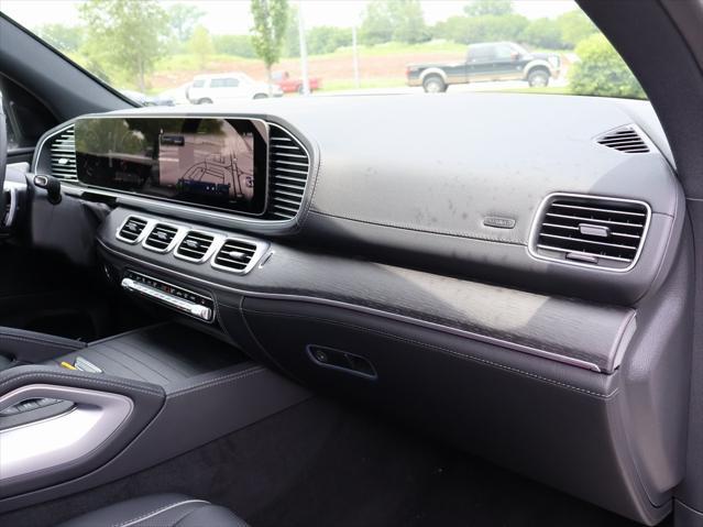 new 2025 Mercedes-Benz GLS 580 car, priced at $131,570