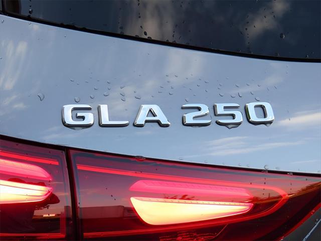 new 2025 Mercedes-Benz GLA 250 car, priced at $53,205