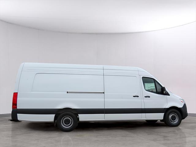 new 2024 Mercedes-Benz Sprinter 2500 car, priced at $70,156