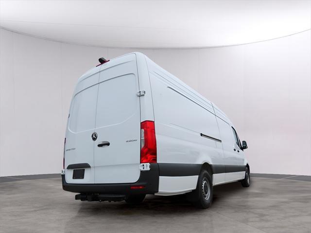 new 2024 Mercedes-Benz Sprinter 2500 car, priced at $70,156