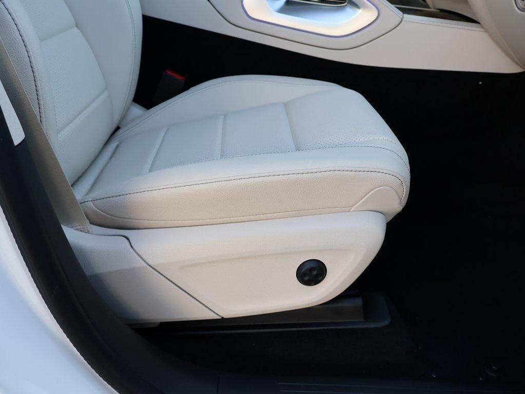 new 2026 Mercedes-Benz GLE 350 car, priced at $77,295